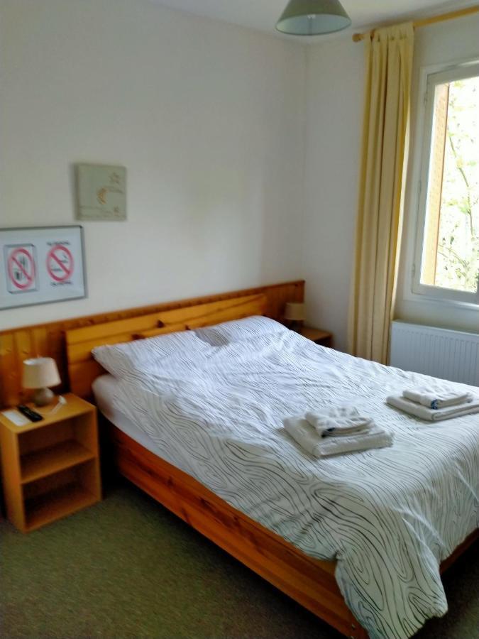 Hotel Du Centre Châlus Kültér fotó